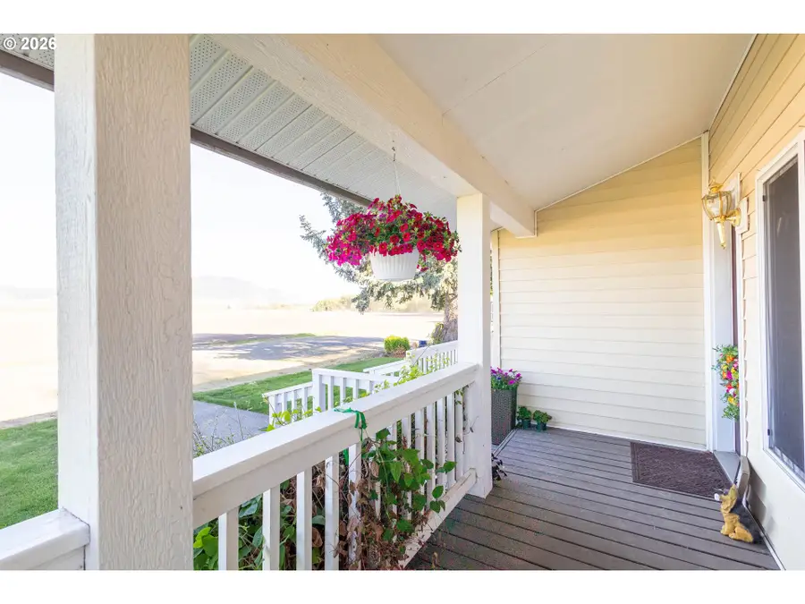 812 Courtney Ln, Summerville, OR 97876 - #2
