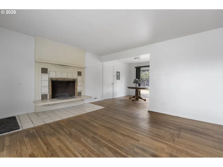 17937 SE Lincoln St, Portland, OR 97233 - #2