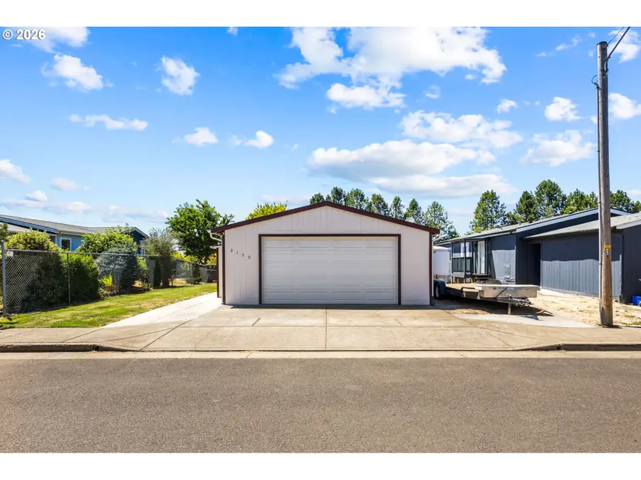 2150 Lyon St, Albany, OR 97322 - #2