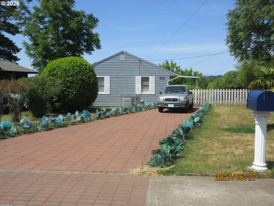 3704 E 14th St, Vancouver, WA 98661 - #2