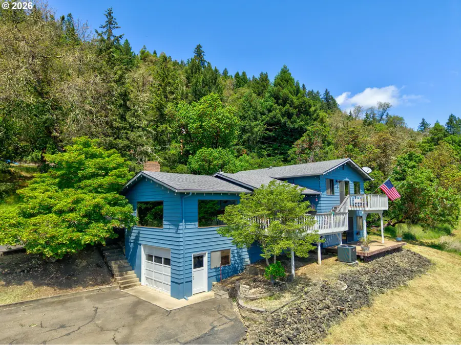 781 Black Oak Dr, Roseburg, OR 97471 - #3