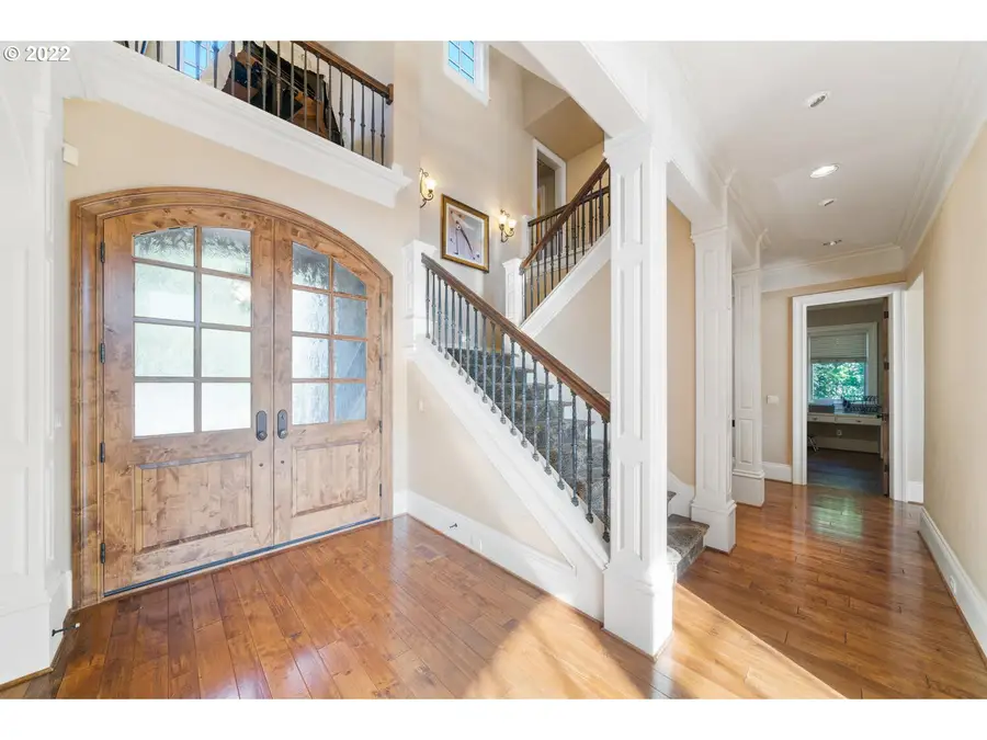 3142 Lakeview Blvd, Lake Oswego, OR 97035 - #3