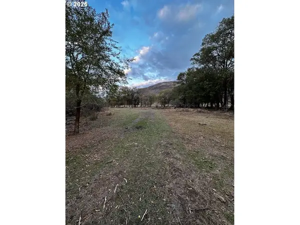 0 Sr 14, Roosevelt, WA 99356