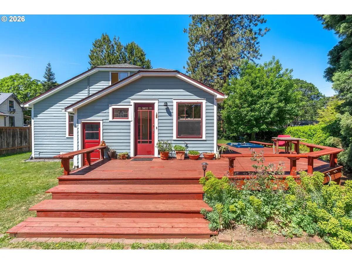 1003 5th St, Hood River, OR 97031 - #1