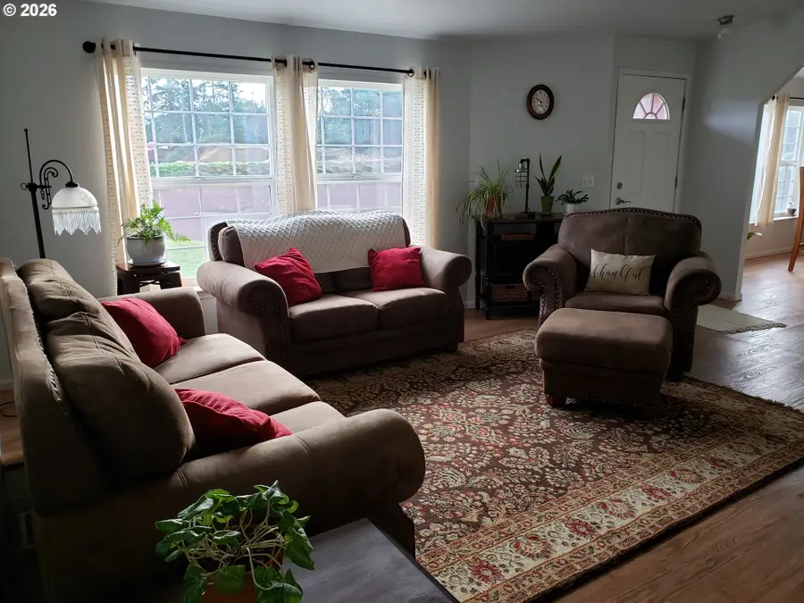 86413 Croft Lake Ln, Bandon, OR 97411 - #2