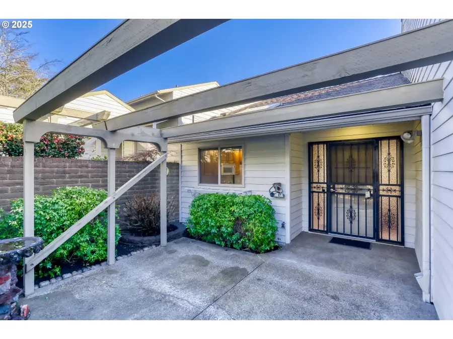 12060 SW Par 4 Dr, King City, OR 97224 - Image #3