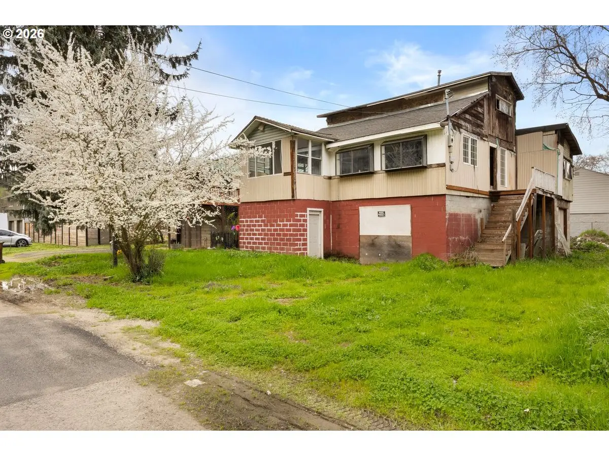 195 SE Mill St, Myrtle Creek, OR 97457 - #1