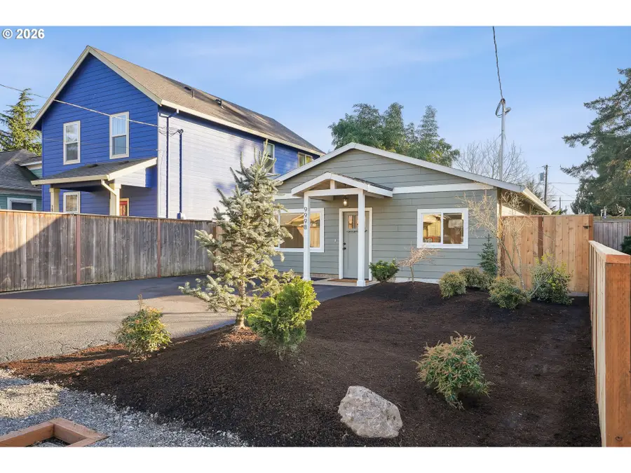 9998 SE Amherst St, Clackamas, OR 97015 - #3