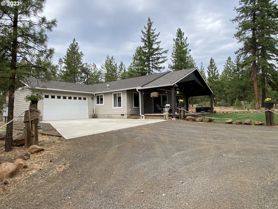 227 Locust Ln, Goldendale, WA 98620 - Image #2