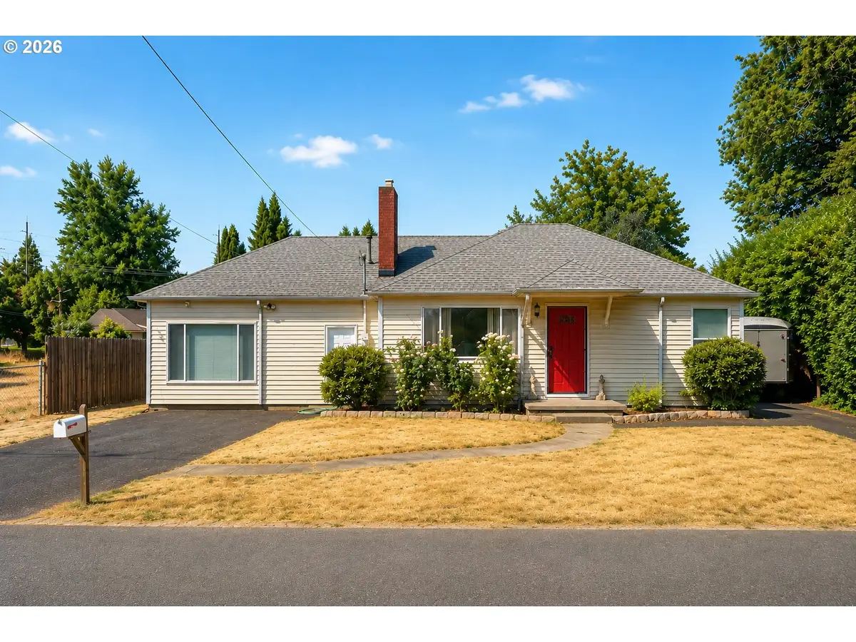 16523 SE Clinton St, Portland, OR 97236 - #1