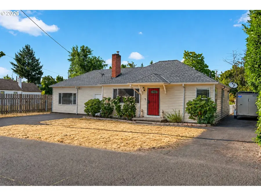 16523 SE Clinton St, Portland, OR 97236 - #2