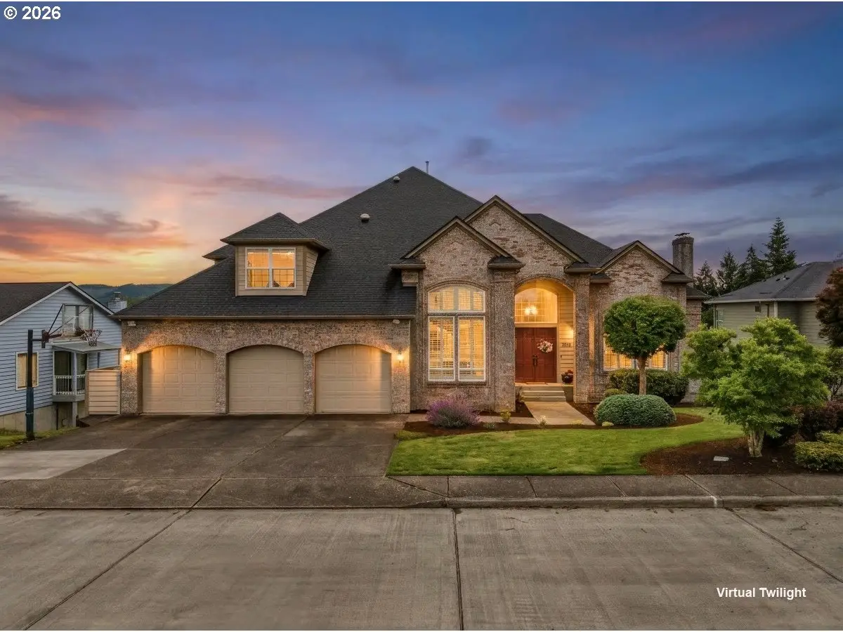 2518 Peters Dr, Longview, WA 98632 - #1