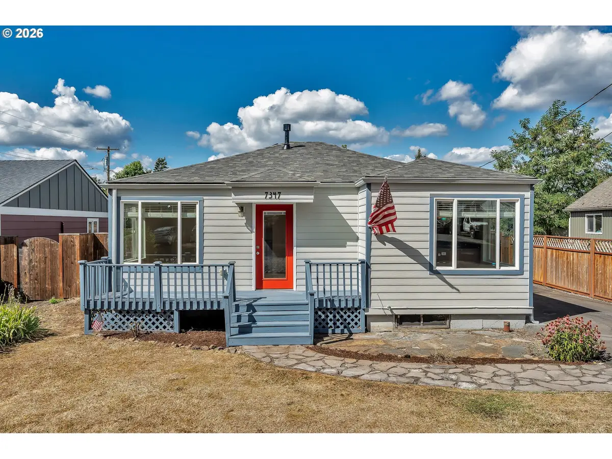 7347 SE Lamphier St, Milwaukie, OR 97222 - #1