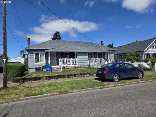 907 S 4th Ave, Kelso, WA 98626