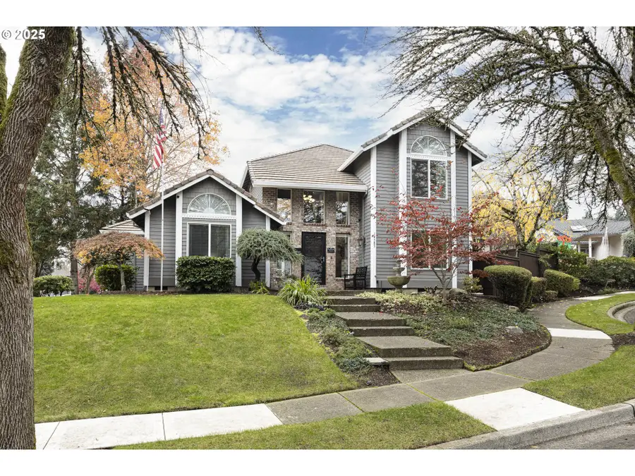 14585 SW Agate Ct, Beaverton, OR 97007 - Image #2