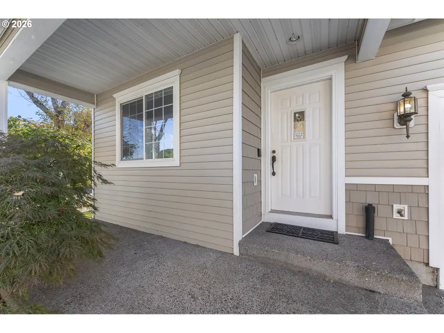 20398 NE Mackenzie Ln, Fairview, OR 97024 - #3