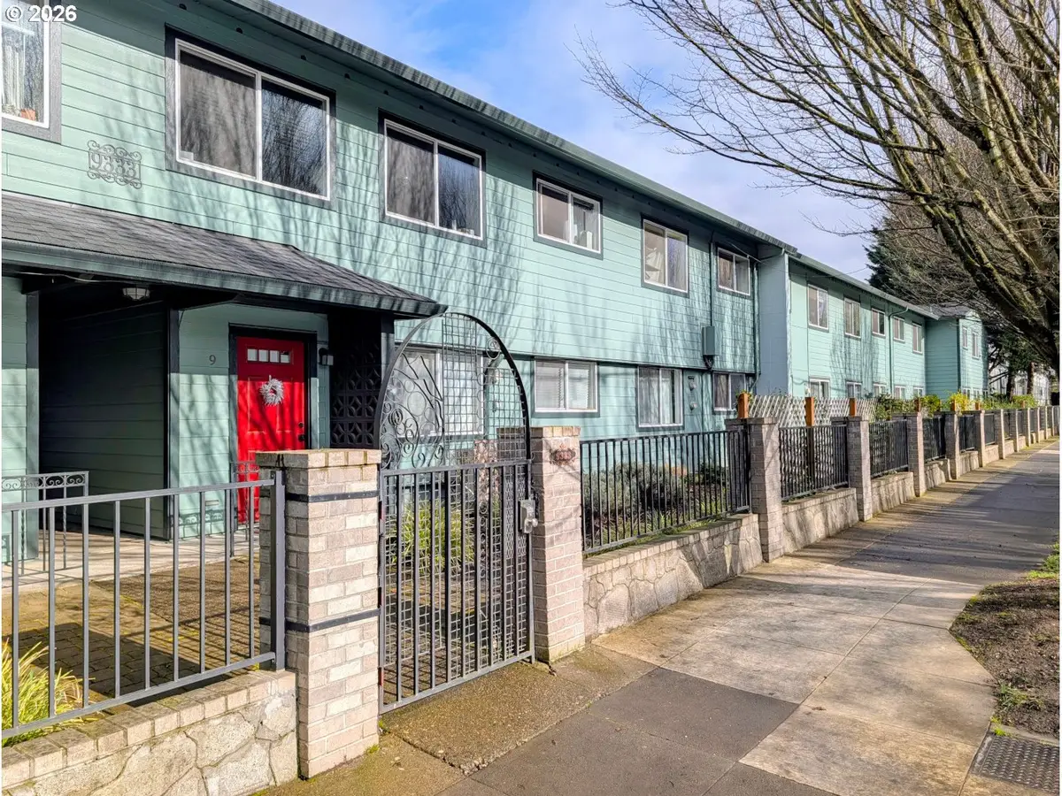 9333 N Lombard St #10, Portland, OR 97203 - #1