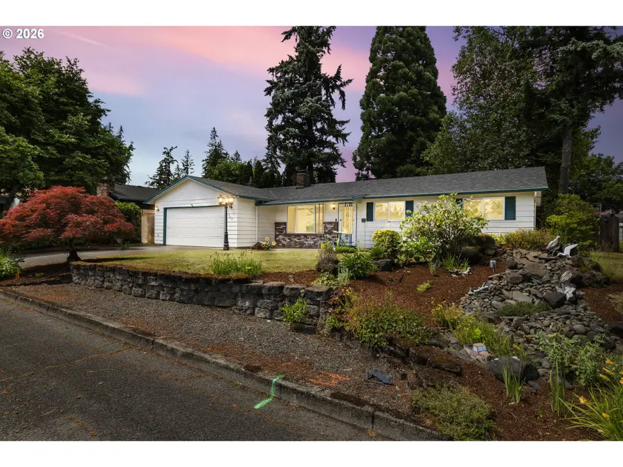1040 NE 12th Pl, Canby, OR 97013 - #3