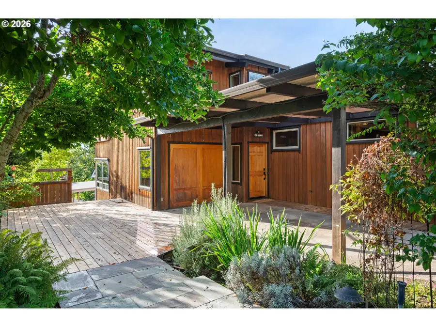 2560 Chula Vista Blvd, Eugene, OR 97403 - #2