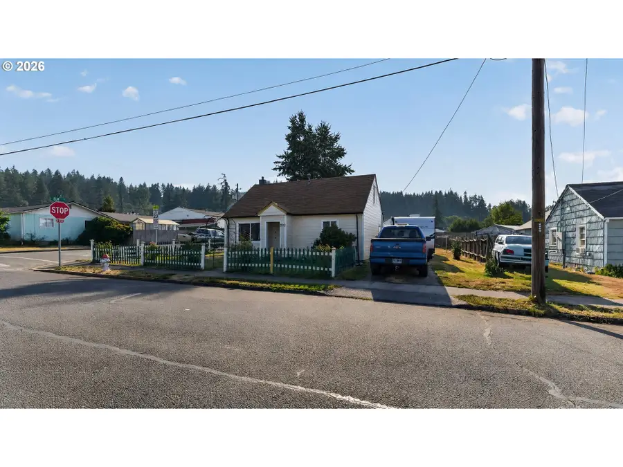 500 7th Ave, Sweet Home, OR 97386 - #2
