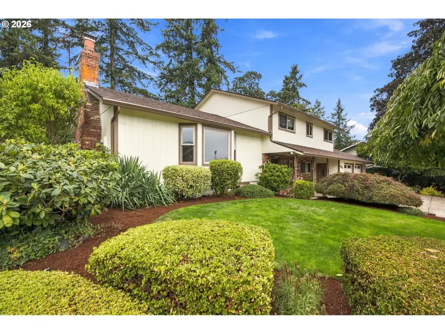 1090 NW 13th Ave, Canby, OR 97013 - #2