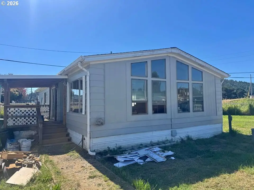 1000 N 8th St, Reedsport, OR 97467 - #1