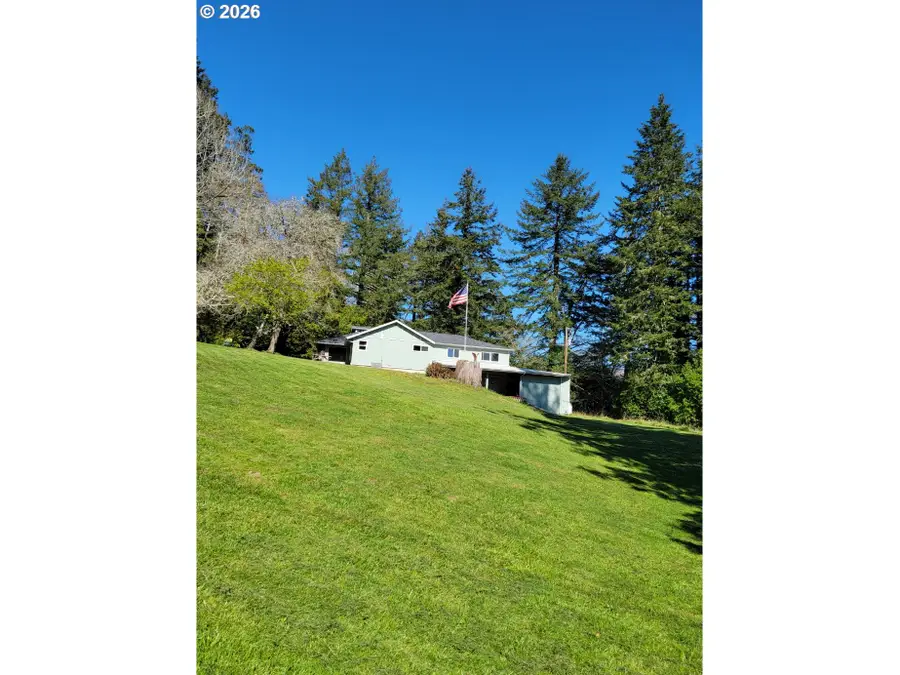 16870 Thompson Rd, Brookings, OR 97415 - #2