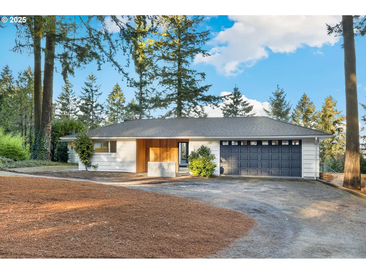 2041 Marylhurst Dr, Northwest Clackamas, OR 97068 - Image #1