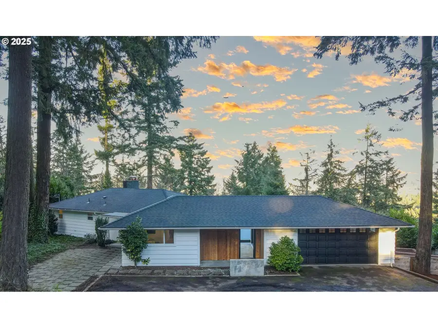 2041 Marylhurst Dr, Northwest Clackamas, OR 97068 - Image #3
