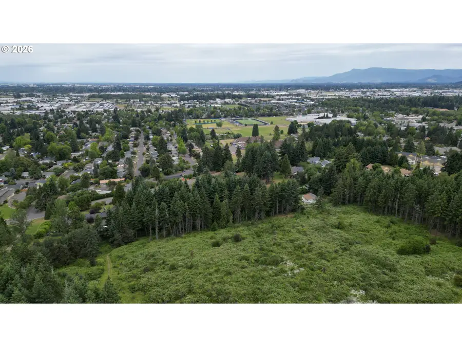 2400 S Louis Ln, Eugene, OR 97405 - #2