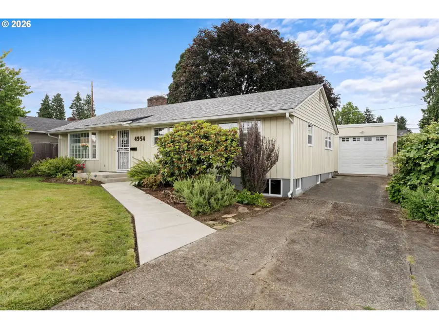 4954 SE Willow St, Milwaukie, OR 97222 - #2