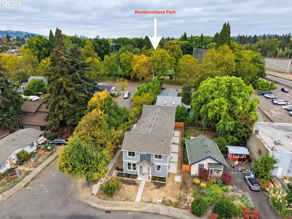 2505 SE Tacoma St, Portland, OR 97202