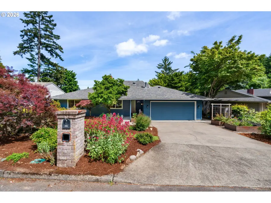 8450 SW 89th Ave, Portland, OR 97223 - #2