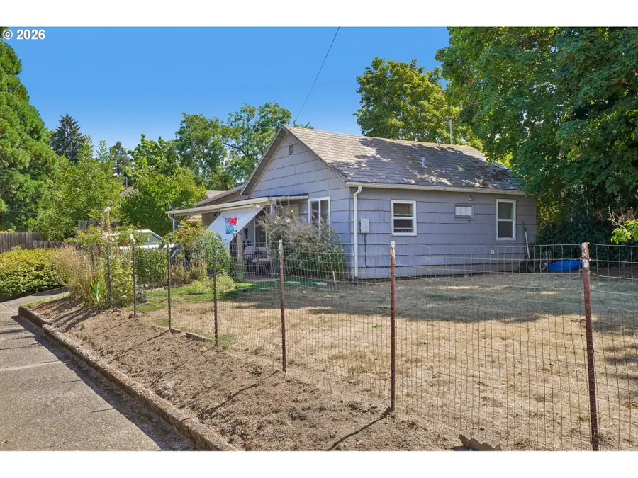1378 6th St, Salem, OR 97304 - #3