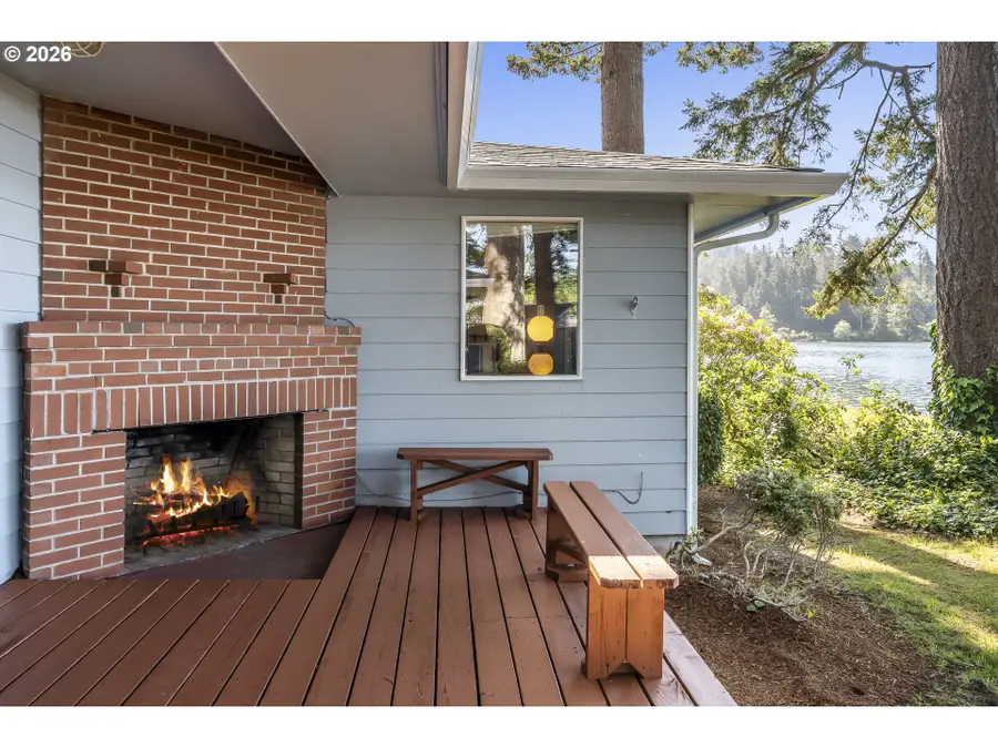 2915 NE Loop Dr, Otis, OR 97368 - #3