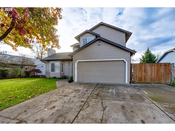 870 Monroe St, Harrisburg, OR 97446