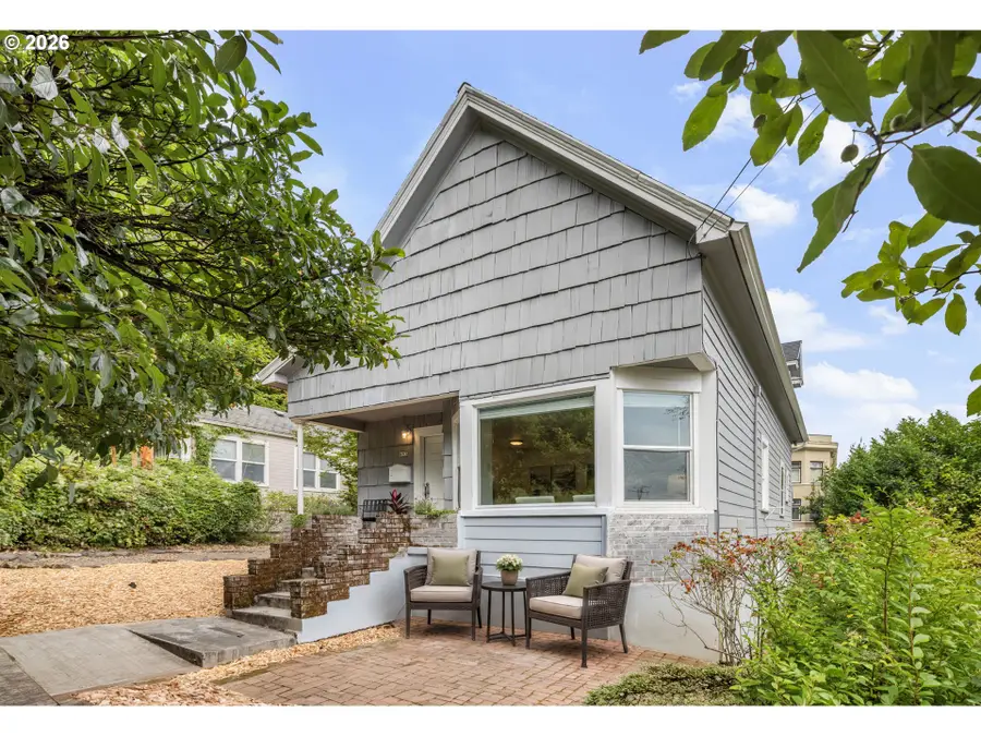 653 SW Sherman St, Portland, OR 97201 - #2