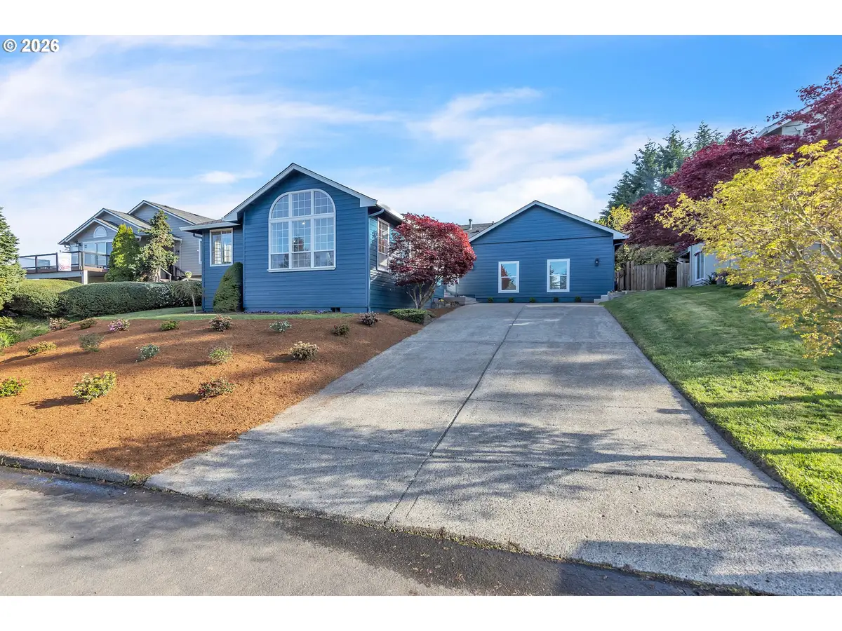 1402 NW 30th Ave, Camas, WA 98607 - #1