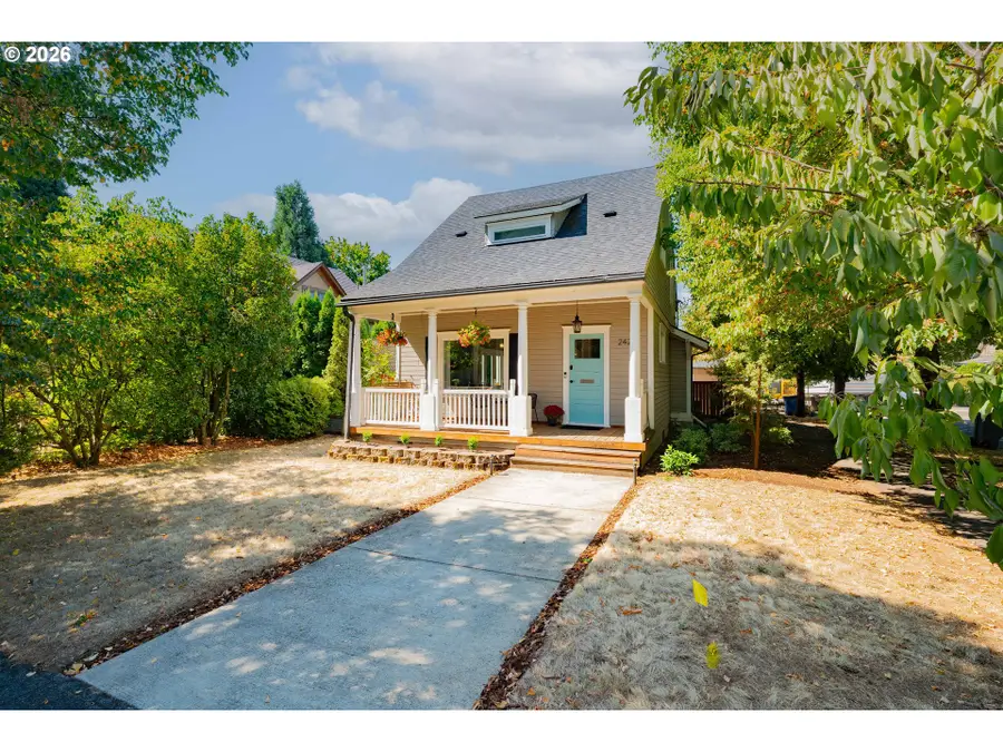 2420 D St, Vancouver, WA 98663 - #3