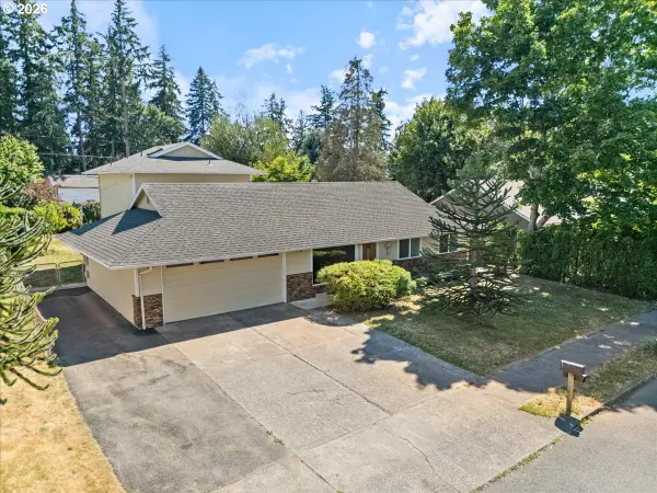 16600 SE Salmon St, Portland, OR 97233