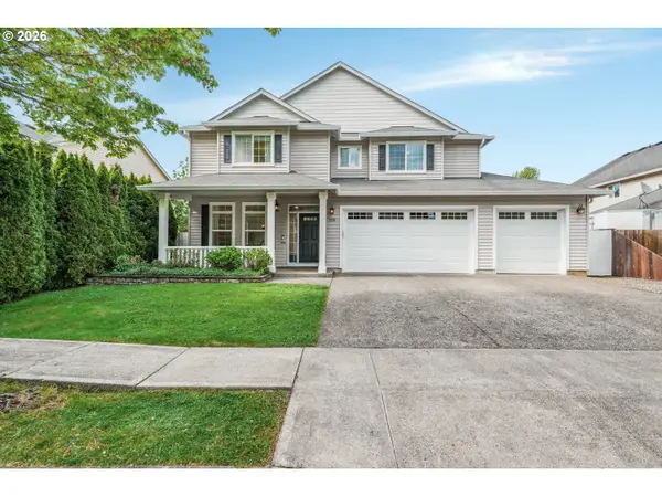 2610 NW 11th St, BattleGround, WA 98604