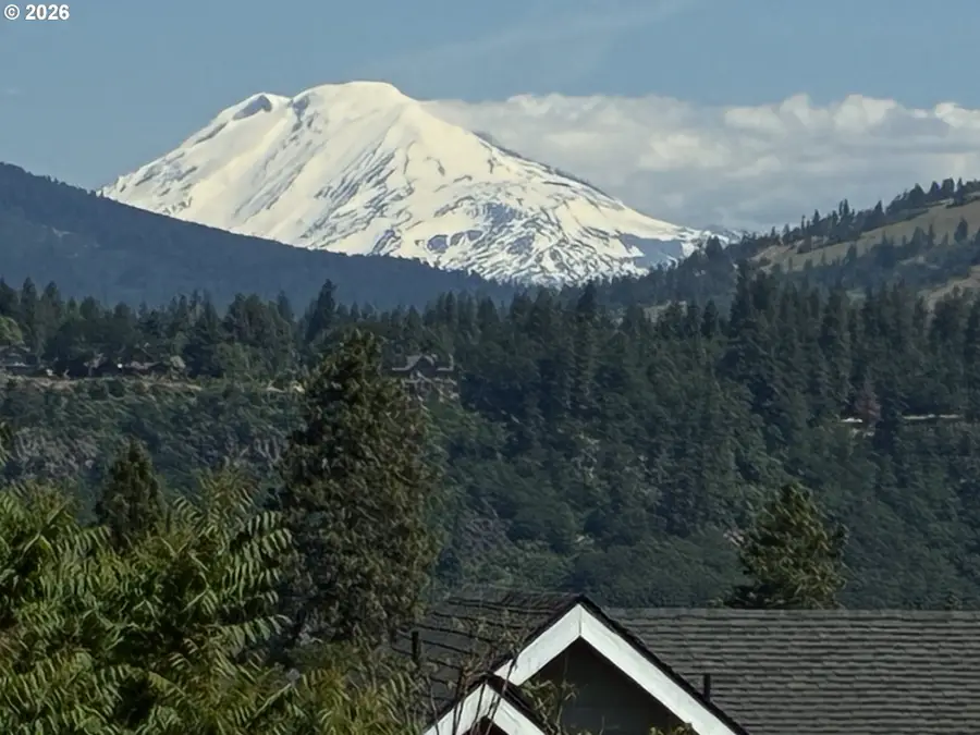 1534 Lincoln St, Hood River, OR 97031 - #2