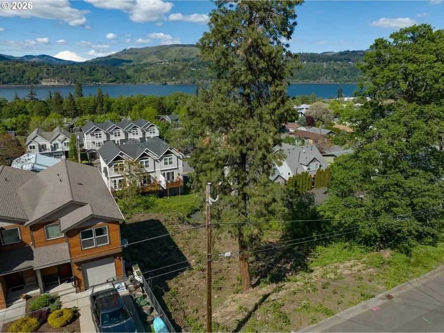 1534 Lincoln St, Hood River, OR 97031 - #3