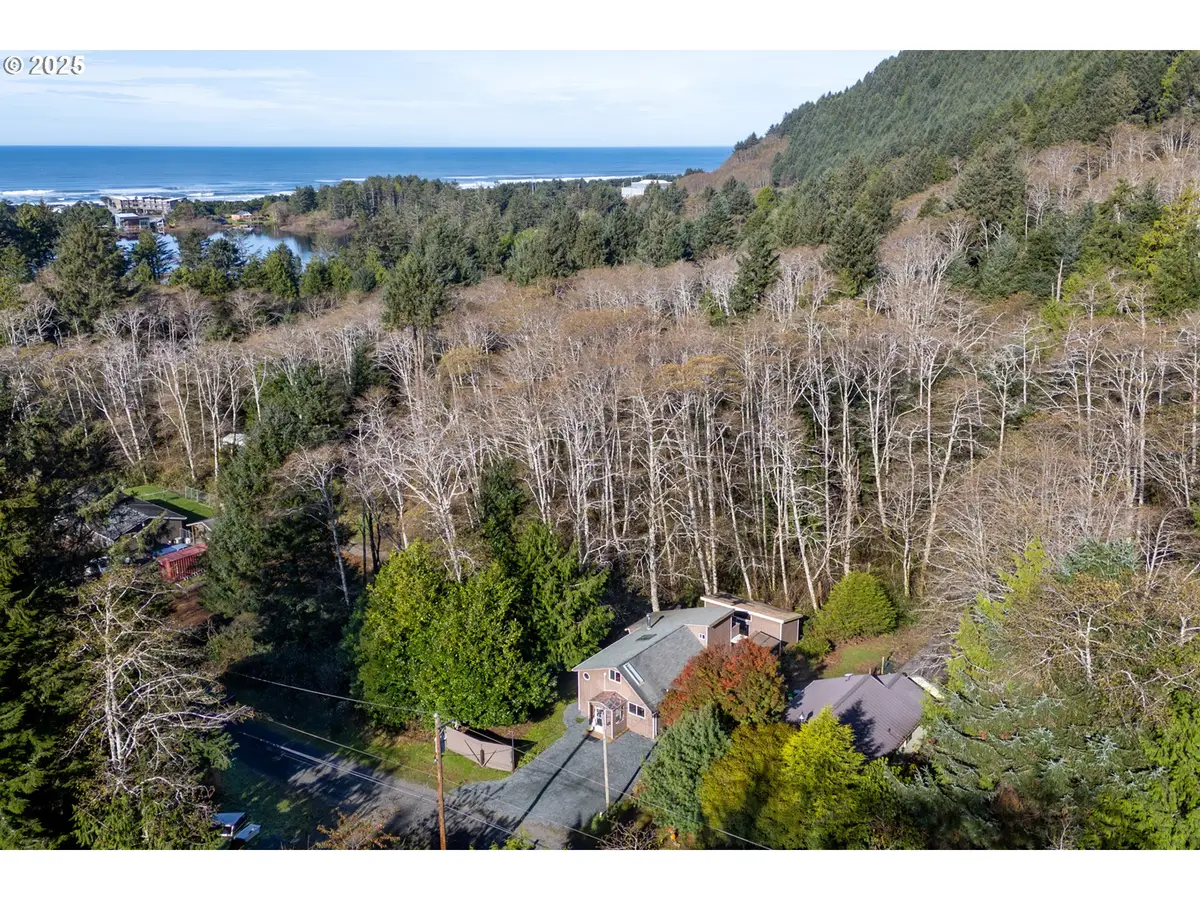 9460 NE 18th Ave, Rockaway Beach, OR 97136 - Image #1