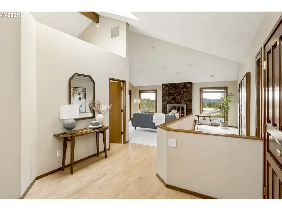 2912 Orchard Hill Pl, Portland West, OR 97035 - #2