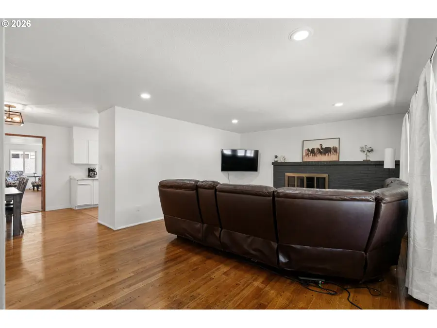 770 W Pine Ave, Hermiston, OR 97838 - #2
