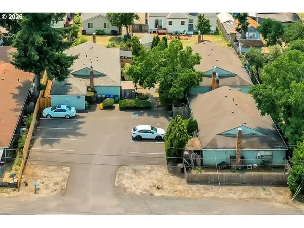 8924 SE Ellis St, Portland, OR 97266