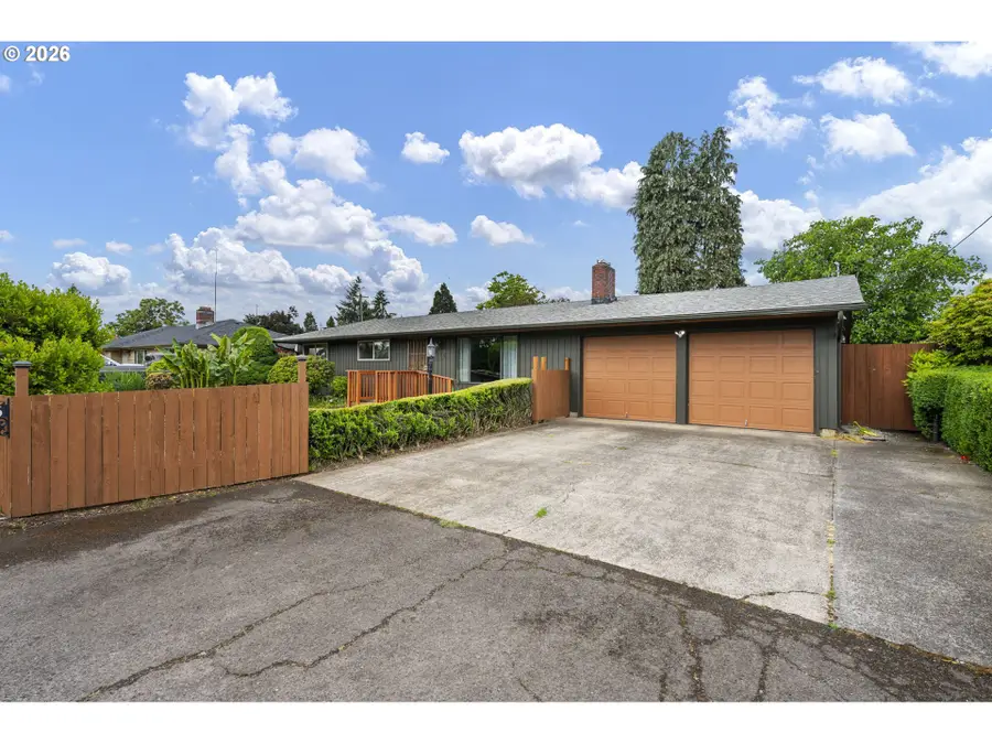 2936 Game Farm Rd, Springfield, OR 97477 - #2