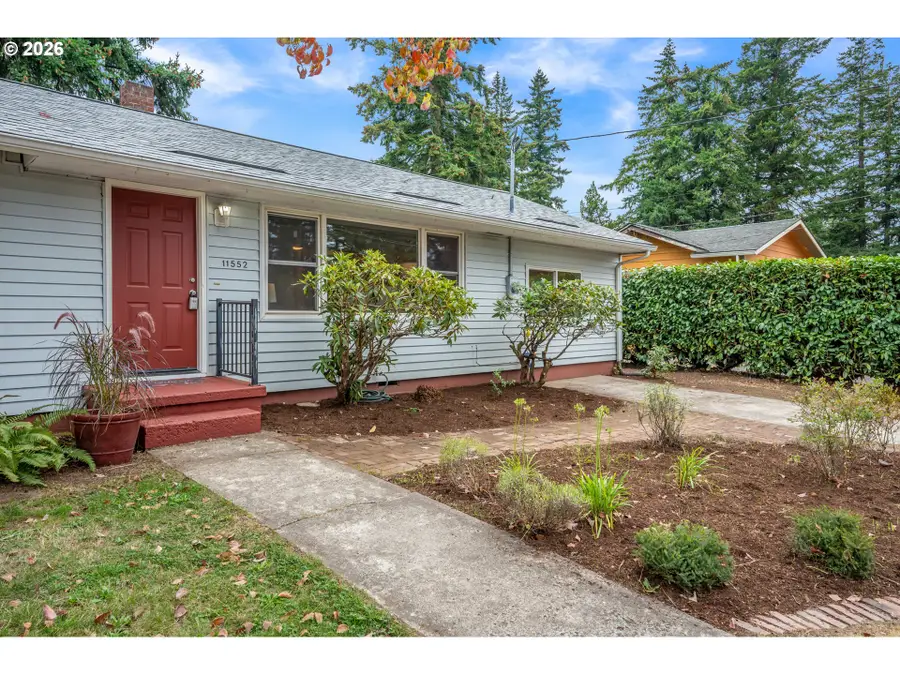 11552 SE Hawthorne St, Portland, OR 97216 - #2