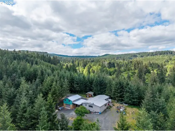 31052 Kenady Ln, CottageGrove, OR 97424